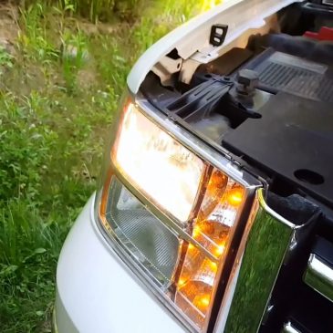 DO IT YOURSELF Video – How to Change the Headlights on a 2013 GMC Sierra Pickup Truck